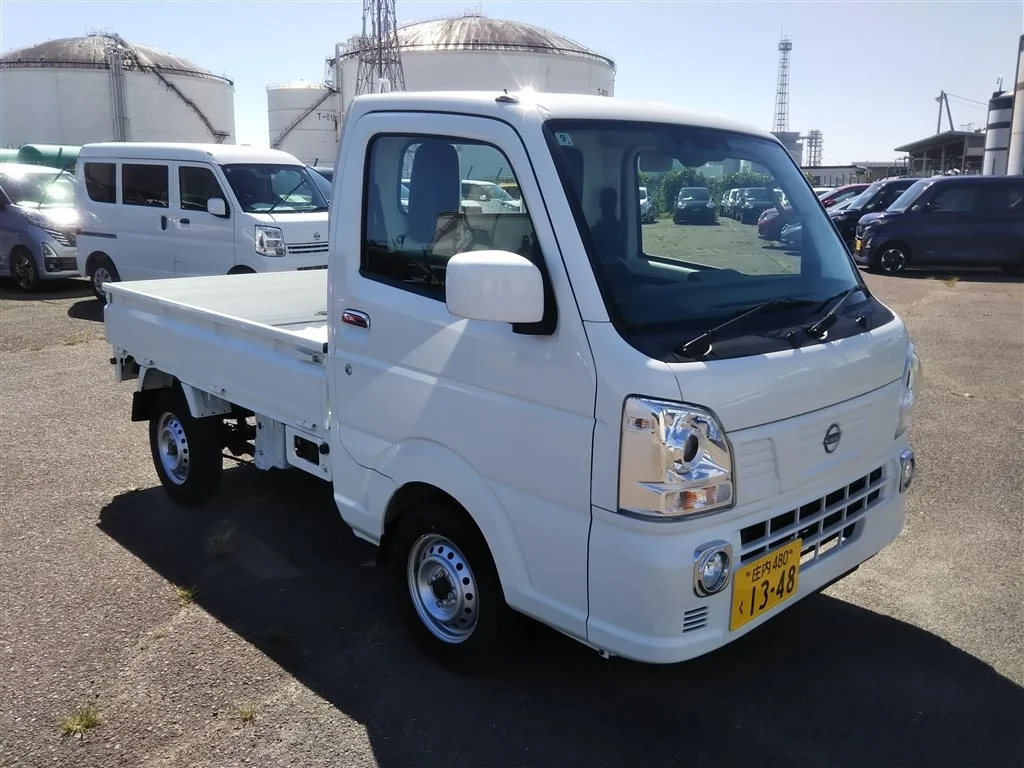 Nissan NT100 Clipper DR16T 2025